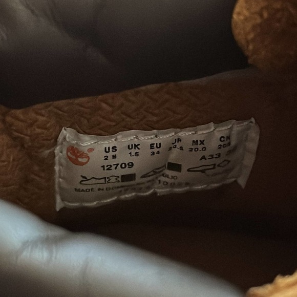 Timberland | Camel Colored Boots Size 2 (Little Boy) - Picture 8 of 8